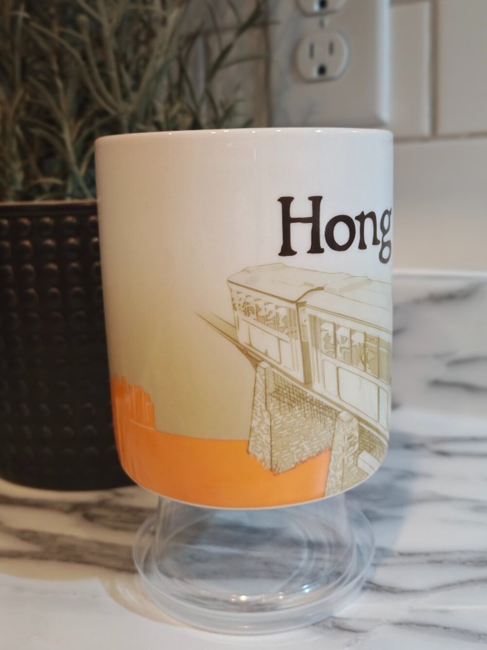 Starbucks Global Icon Collection Hong Kong 16 oz Mug - Picture 3 of 9